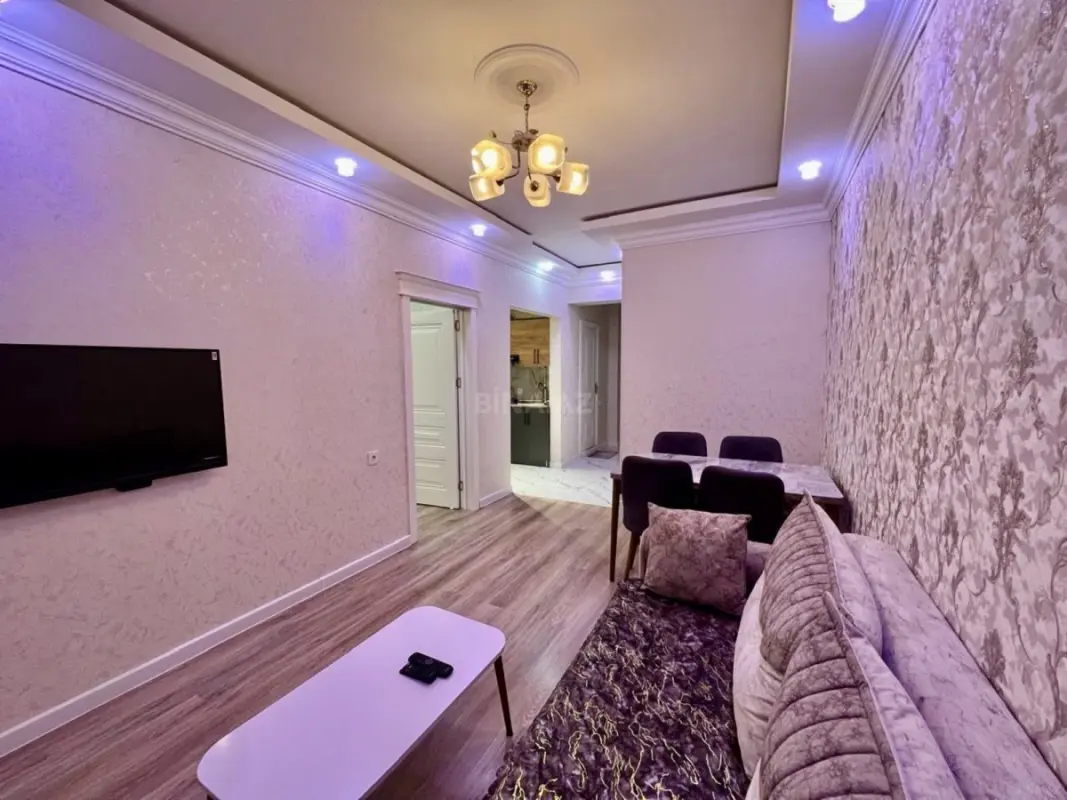 Kirayə verilir 2 otaqlı mənzil 68 m²