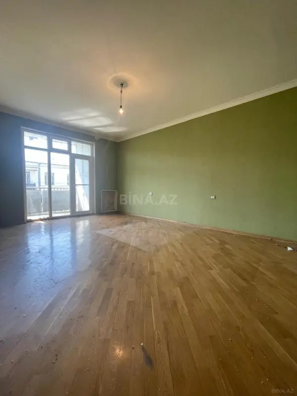Satılır 3 otaqlı mənzil 95 m²