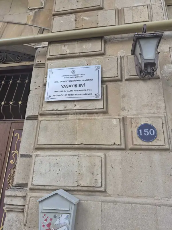 Satılır 4 otaqlı mənzil 90 m²