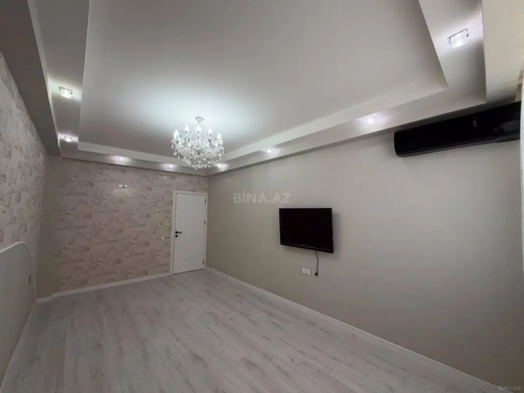 Satılır 2 otaqlı mənzil 68 m²