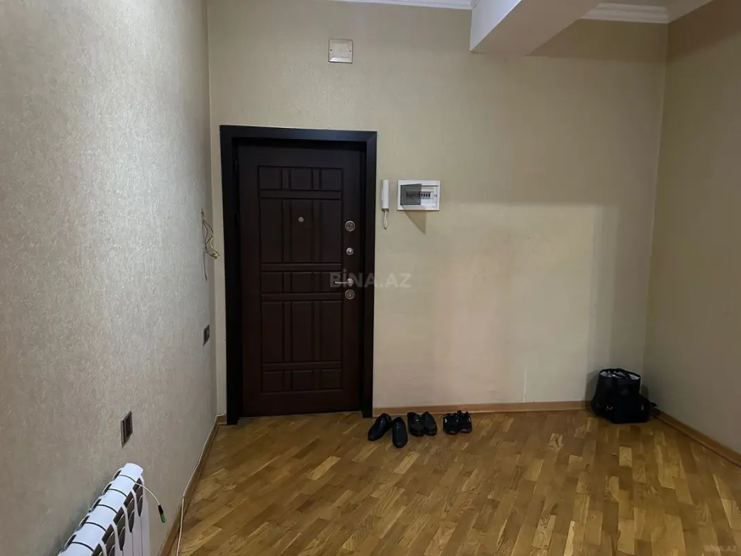 Kirayə verilir 3 otaqlı mənzil 127 m²