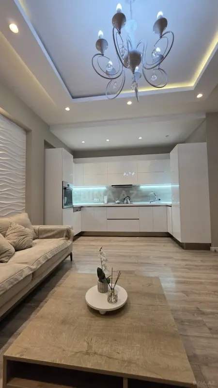Kirayə verilir 3 otaqlı mənzil 95 m²