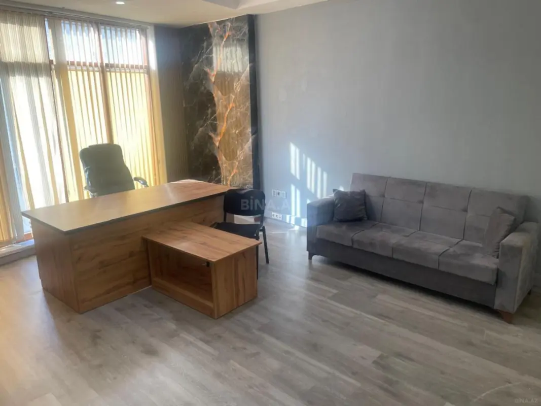 Kirayə verilir 2 otaqlı ofis 60 m²