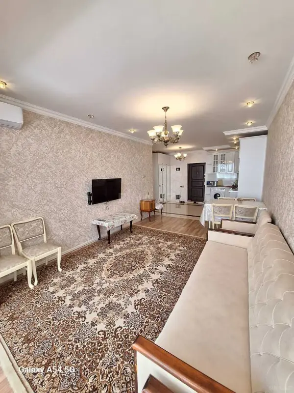 Kirayə verilir 2 otaqlı mənzil 70 m²