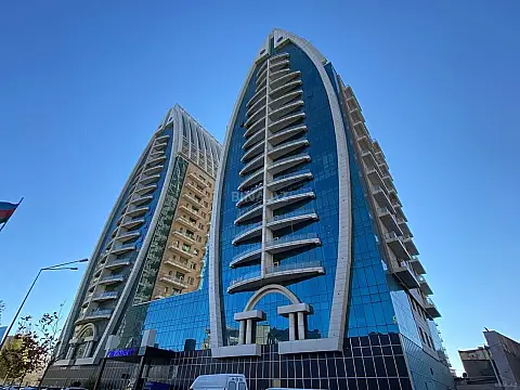 Kirayə verilir 4 otaqlı mənzil 260 m² — Bakı 4 otaq 260.00 m²