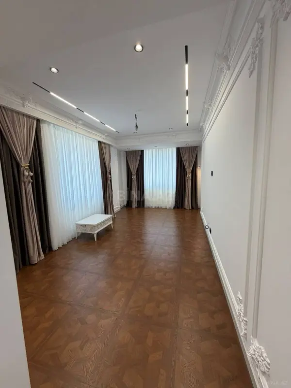 Satılır 3 otaqlı mənzil 100 m²
