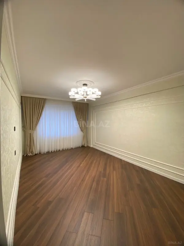 Satılır 2 otaqlı mənzil 68 m²
