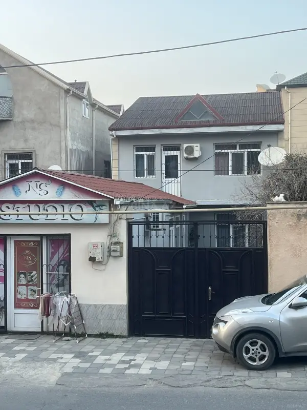 Satılır 6 otaqlı həyət evi 170 m²