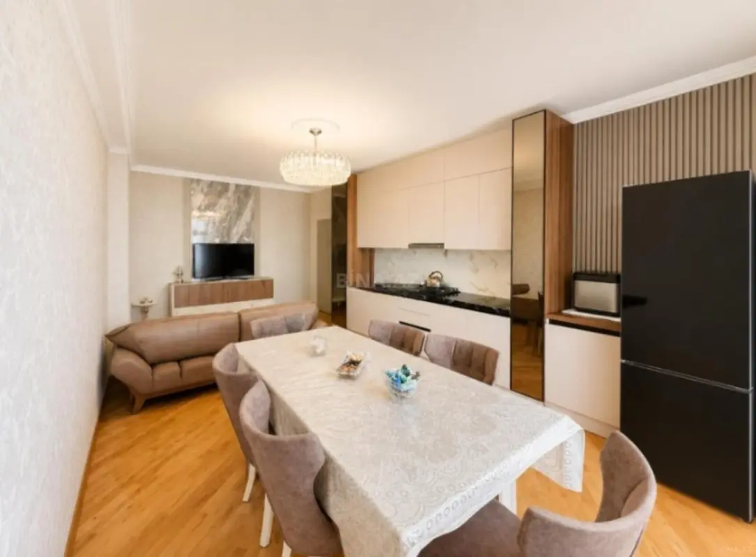 Satılır 3 otaqlı mənzil 95 m²