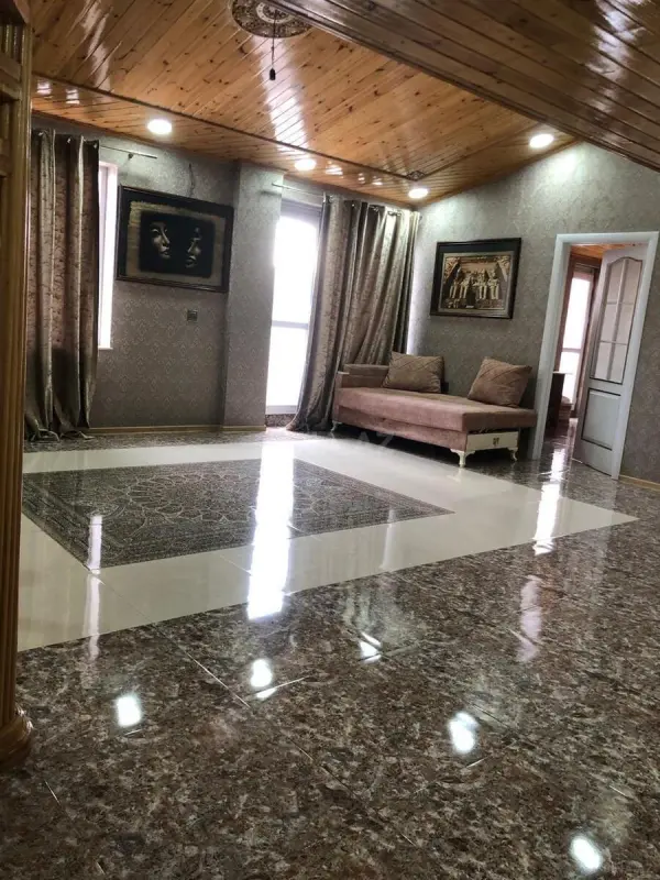 Satılır 2 otaqlı mənzil 80 m²