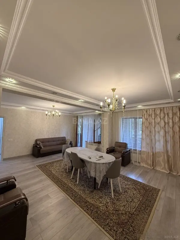 Satılır 4 otaqlı mənzil 110 m²