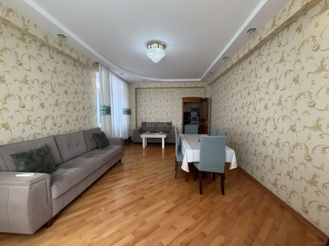 Satılır 3 otaqlı mənzil 95 m²