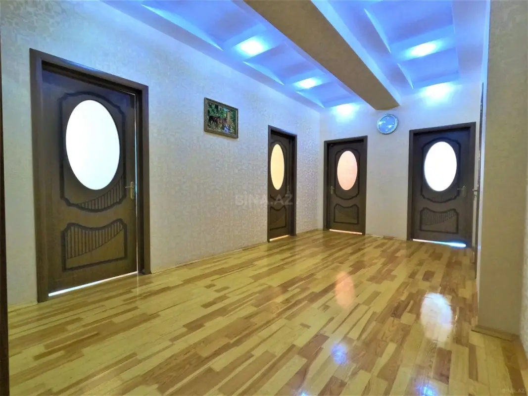 Kirayə verilir 3 otaqlı mənzil 120 m²