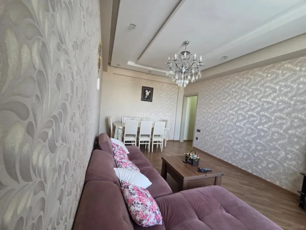 Satılır 3 otaqlı mənzil 112 m²