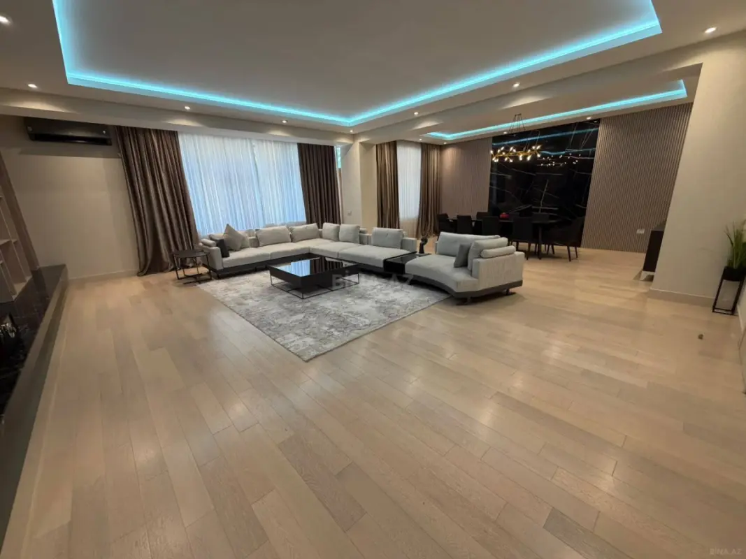 Satılır 5 otaqlı mənzil 350 m²
