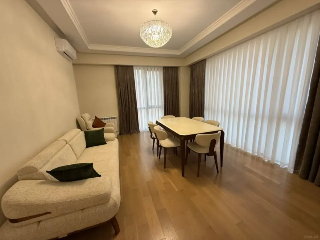 Satılır 2 otaqlı mənzil 63 m²