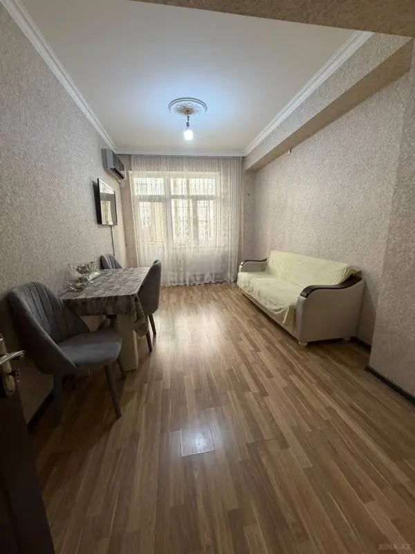 Satılır 3 otaqlı mənzil 77 m²