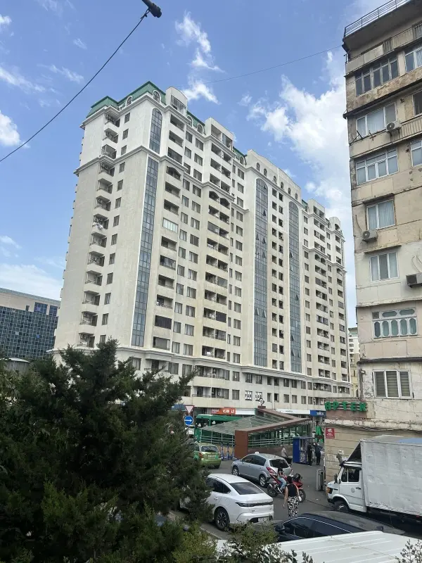 Kirayə verilir 3 otaqlı mənzil 135 m²