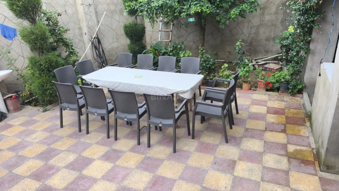 Satılır 6 otaqlı həyət evi 160 m²