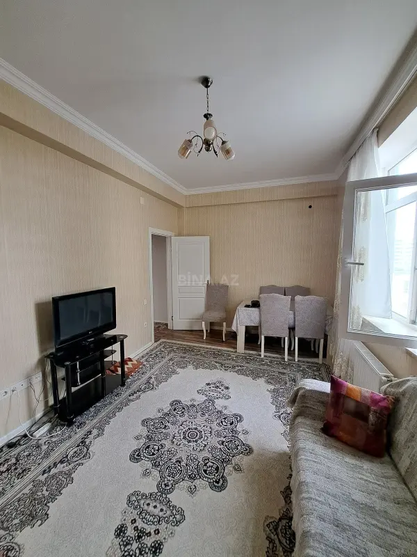 Satılır 2 otaqlı mənzil 68 m²