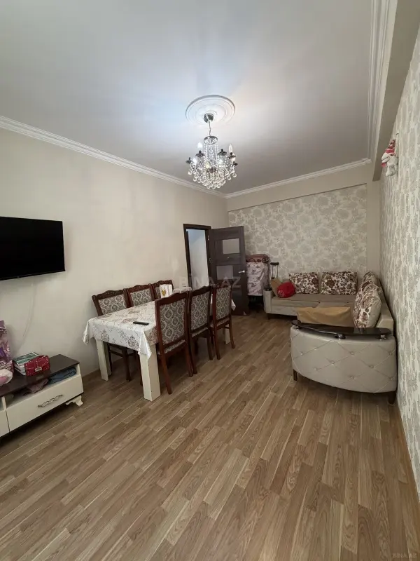 Satılır 2 otaqlı mənzil 62 m²