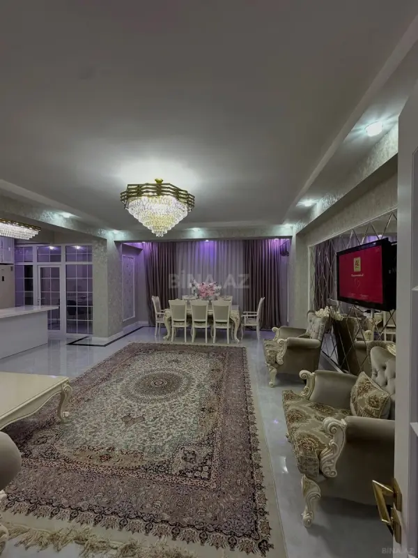 Satılır 4 otaqlı mənzil 176 m²
