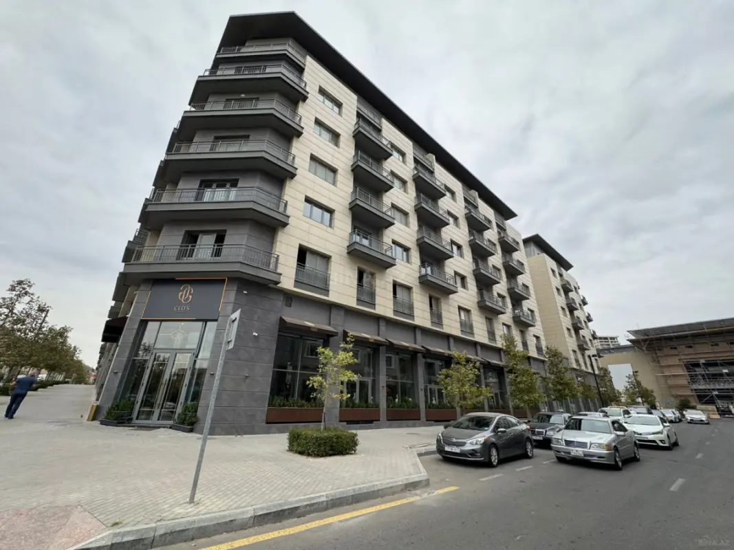 Satılır 4 otaqlı mənzil 150 m²