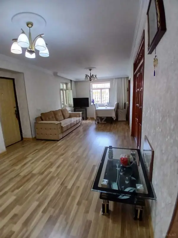 Satılır 3 otaqlı mənzil 110 m²