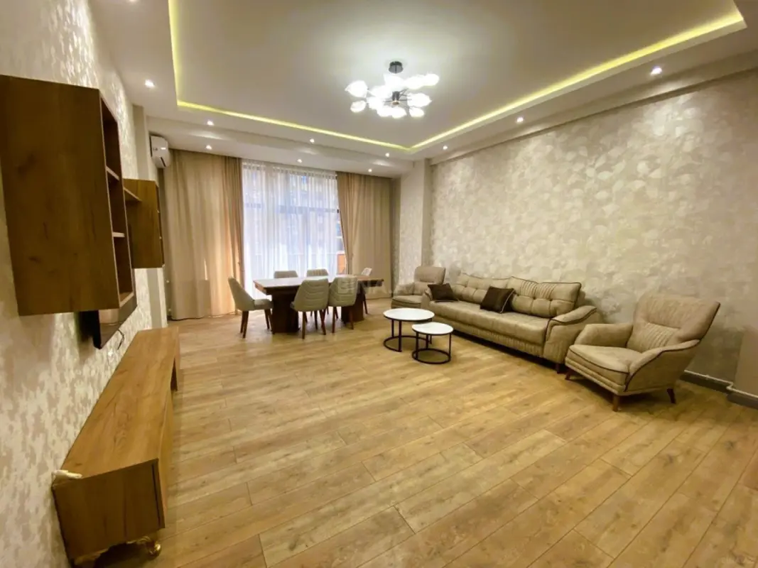 Satılır 2 otaqlı mənzil 91 m²