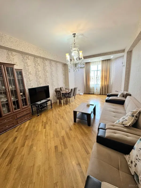 Satılır 3 otaqlı mənzil 101 m²