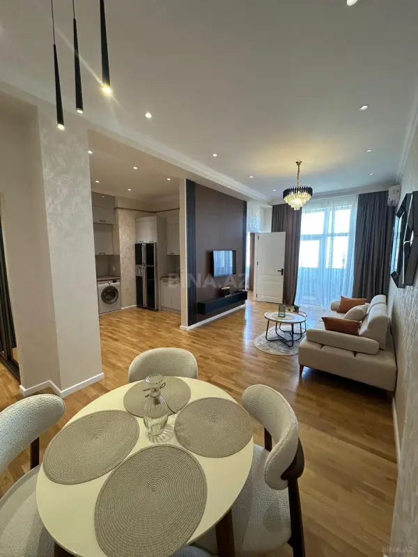 Satılır 2 otaqlı mənzil 72 m²