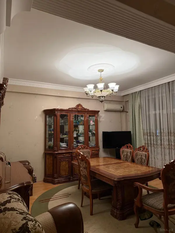 Satılır 3 otaqlı mənzil 106 m²