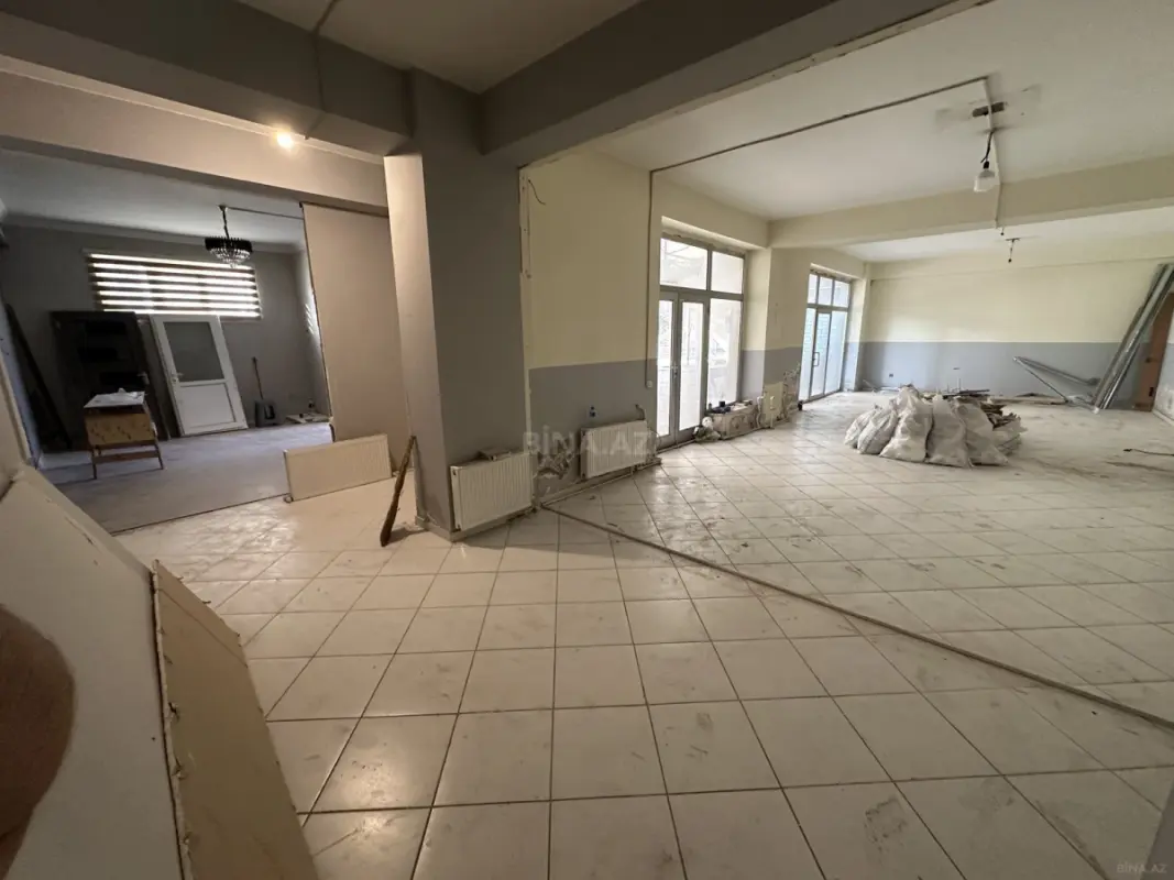 Kirayə verilir obyekt 107 m²