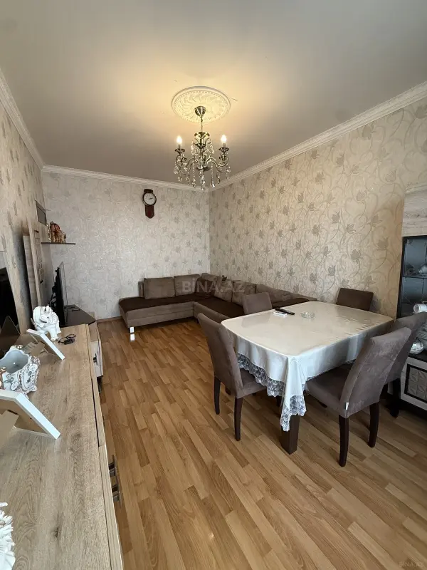 Satılır 4 otaqlı mənzil 115 m²