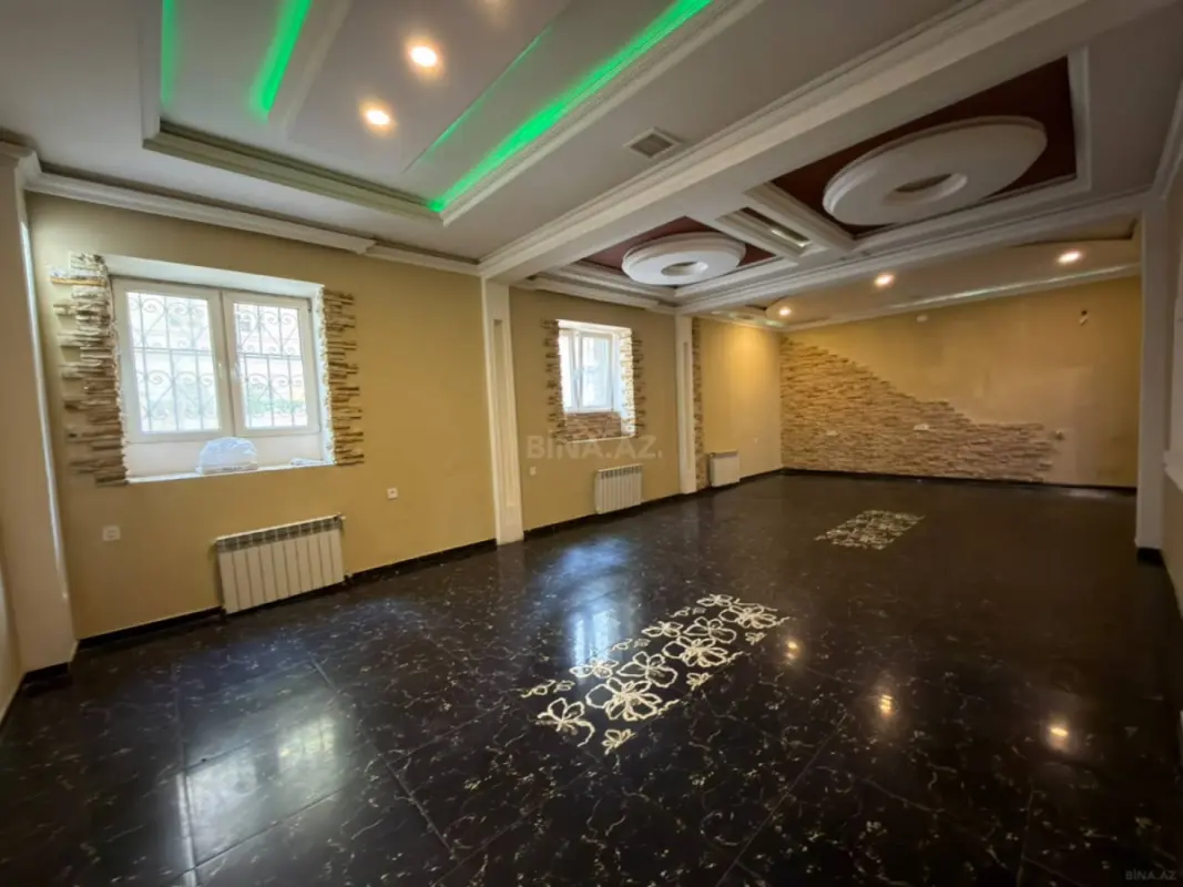 Satılır obyekt 180 m²