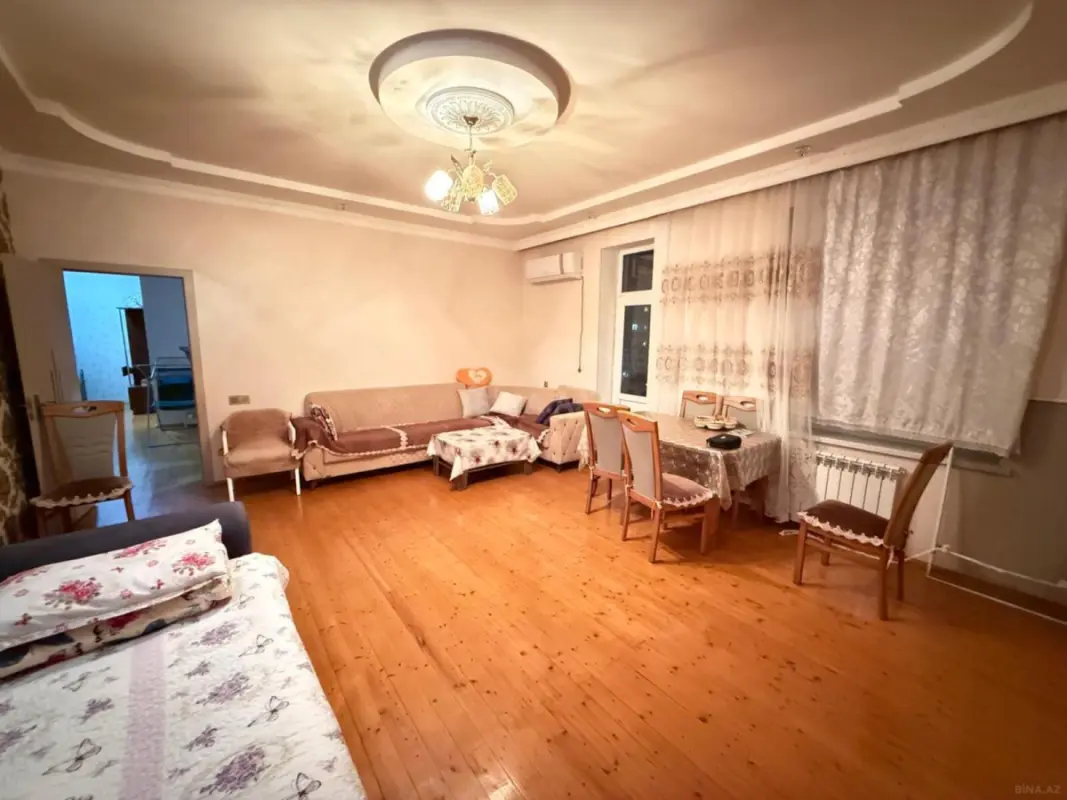 Satılır 2 otaqlı mənzil 85 m²