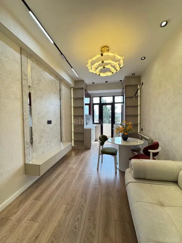 Satılır 2 otaqlı mənzil 53 m²