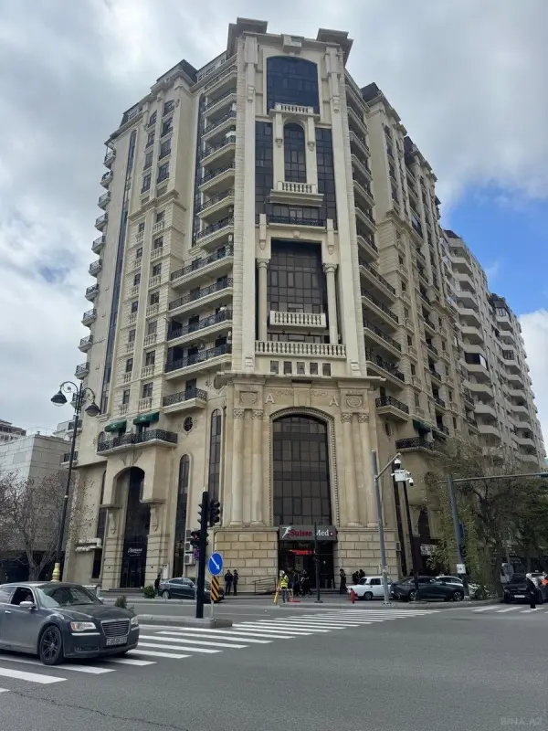 Satılır 2 otaqlı mənzil 93.3 m²