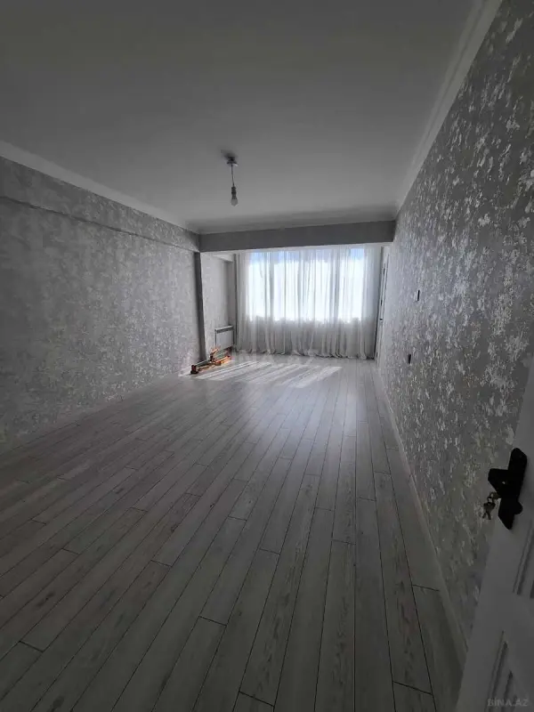 Satılır 2 otaqlı mənzil 70 m²