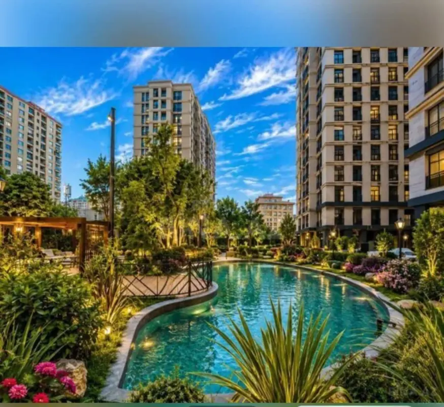Satılır 4 otaqlı mənzil 148 m²