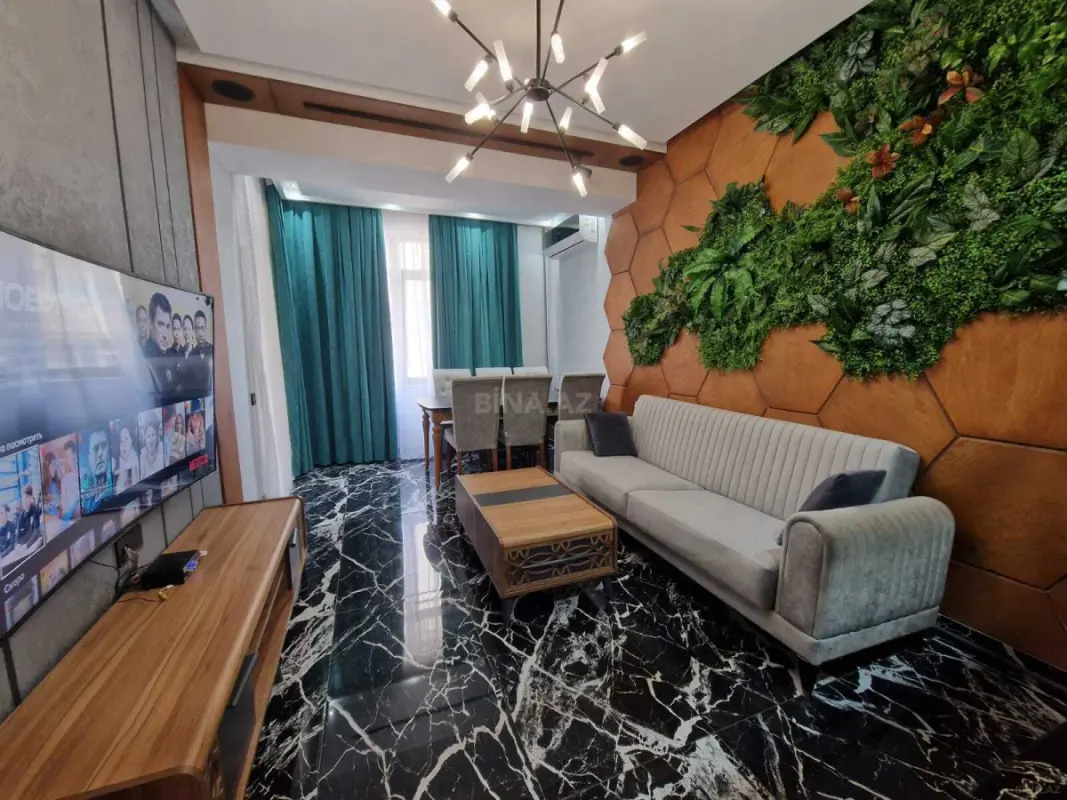 Kirayə verilir 2 otaqlı mənzil 75 m²