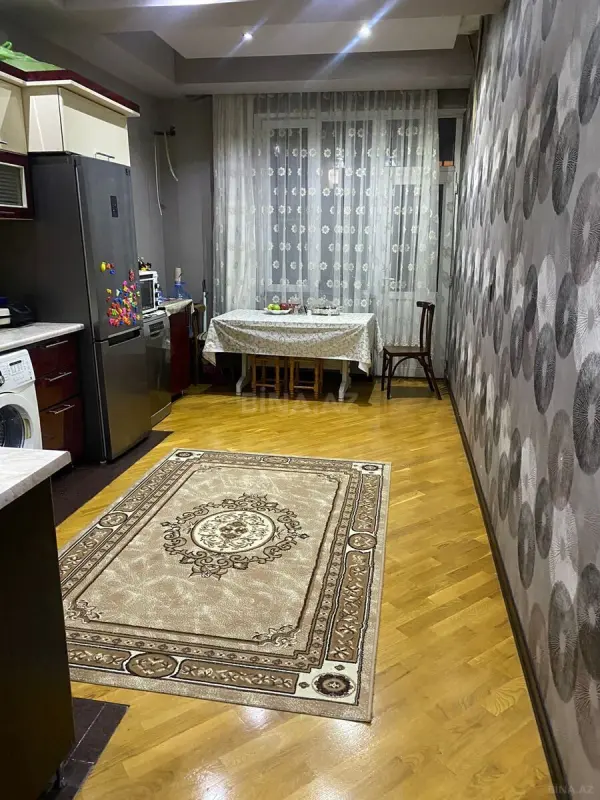 Satılır 3 otaqlı mənzil 126.3 m²