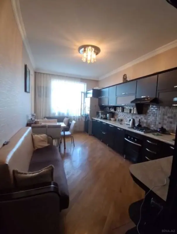 Satılır 3 otaqlı mənzil 117 m²