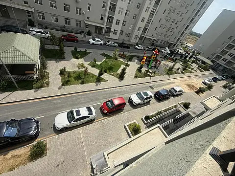 Satılır 4 otaqlı mənzil 100 m² — Bakı, Hövsan 4 otaq 100.00 m²