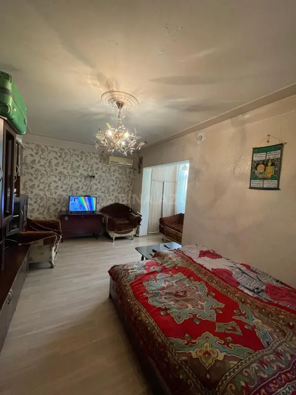 Satılır 2 otaqlı mənzil 35 m²