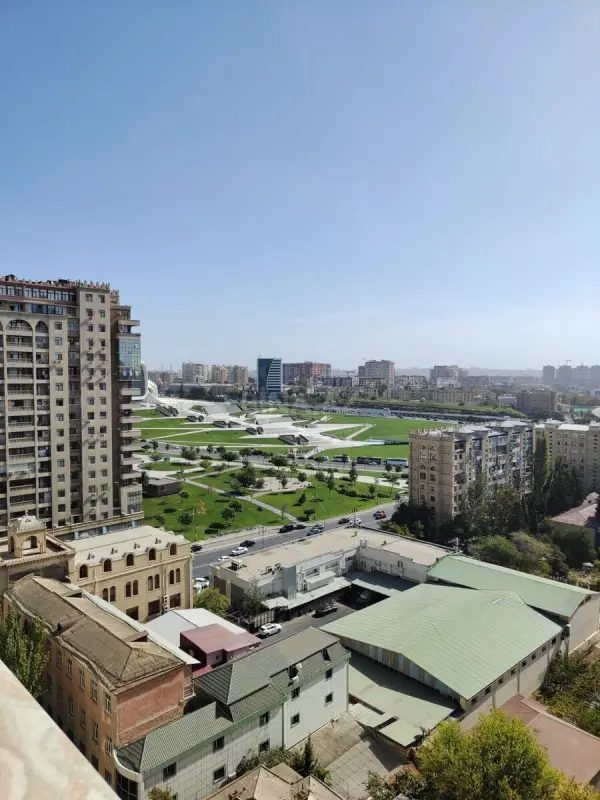Kirayə verilir 3 otaqlı mənzil 127 m²