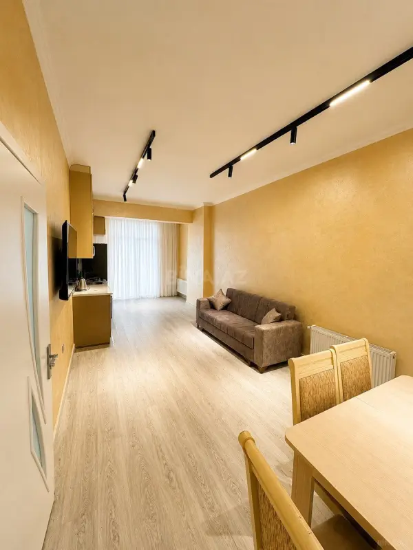 Kirayə verilir 2 otaqlı mənzil 72 m²