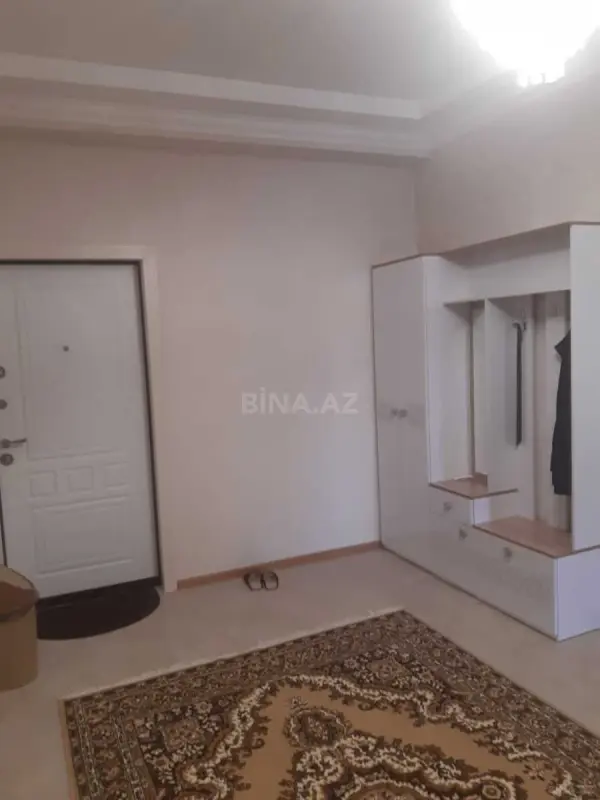 Kirayə verilir 3 otaqlı mənzil 130 m²