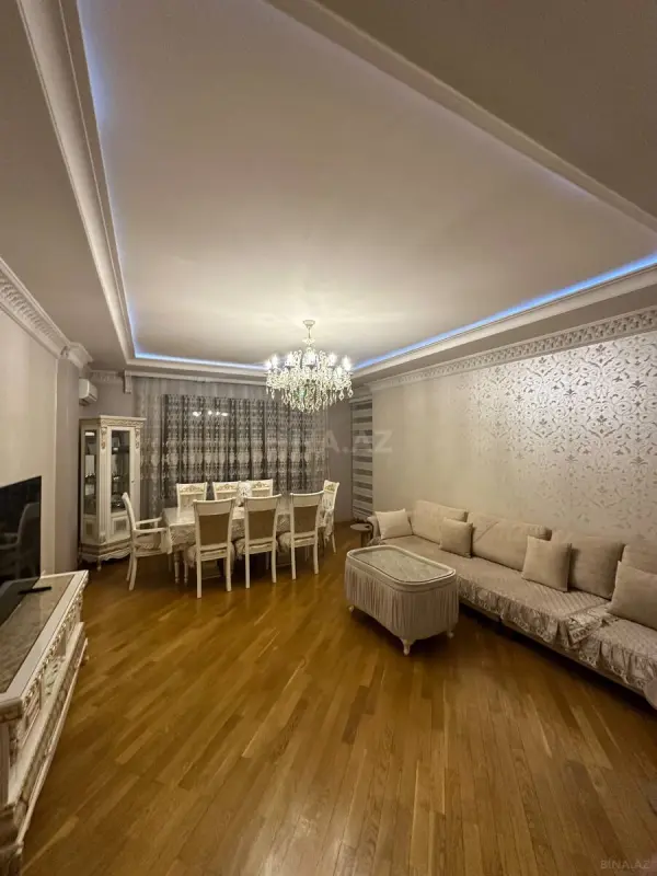 Satılır 2 otaqlı mənzil 93 m²
