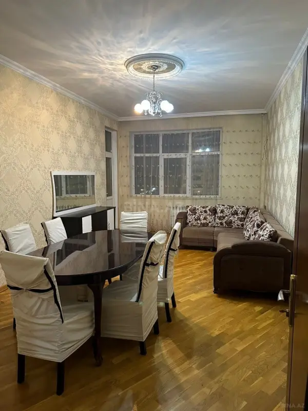 Kirayə verilir 3 otaqlı mənzil 127 m²